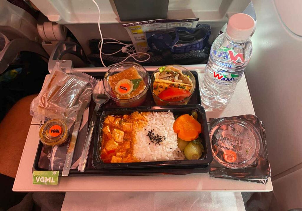 A Qatar Airways vegan meal coming out of Vietnam